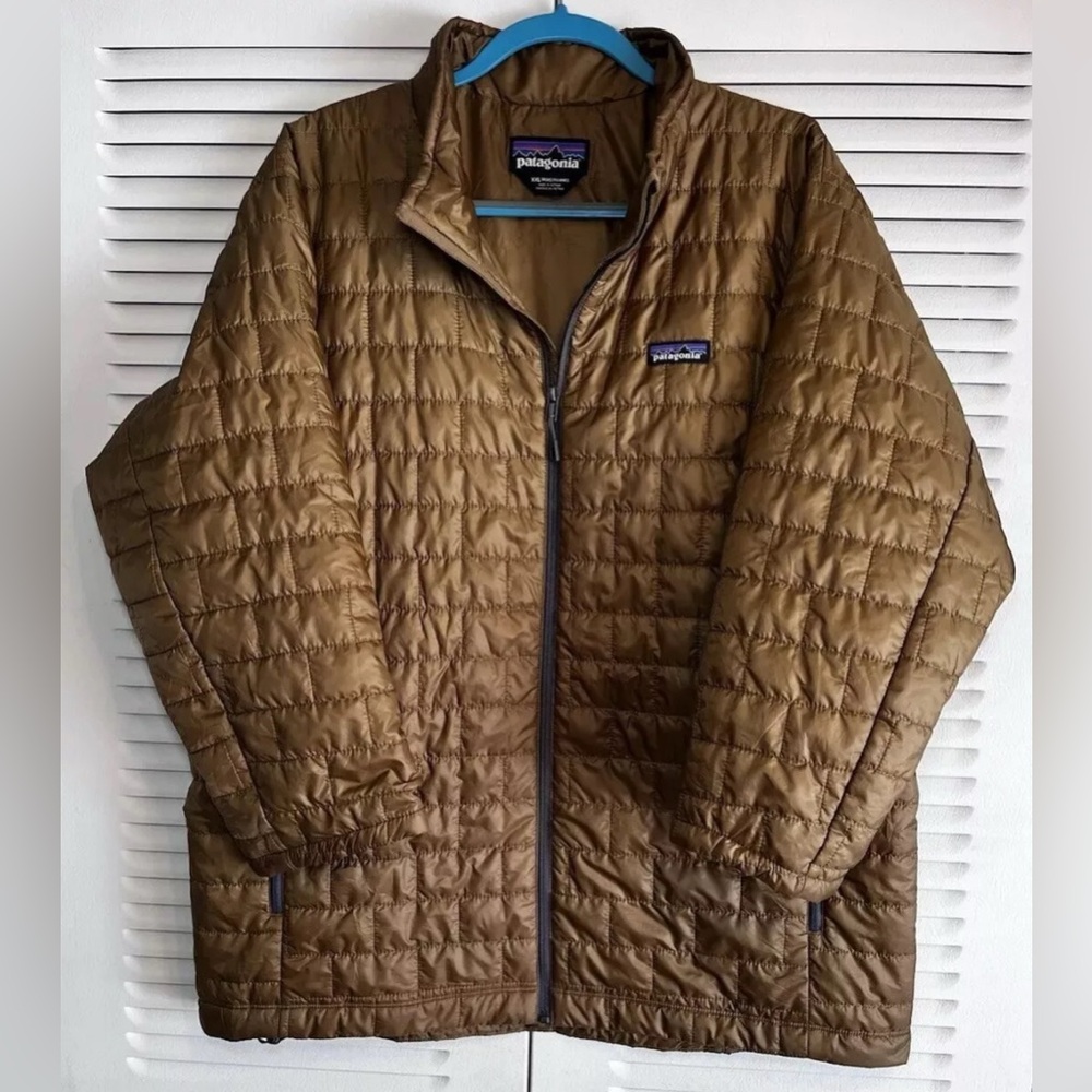 Patagonia Nano Puff Coat Men's Size XXL
Brown Style# 84212 READ $239